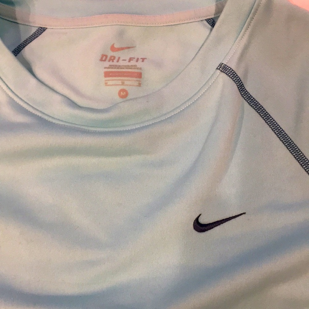 Nike | top - Picture 2 of 4